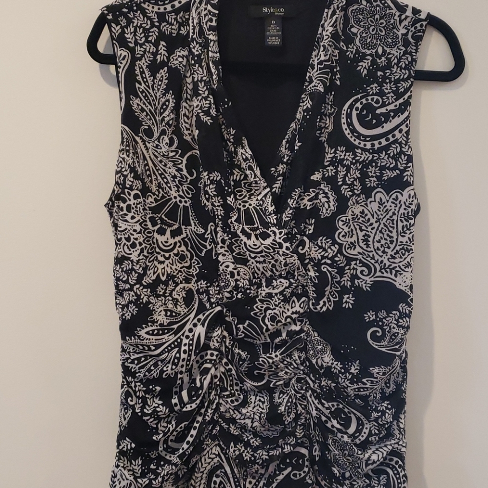 Paisley rushed sleeveless blouse